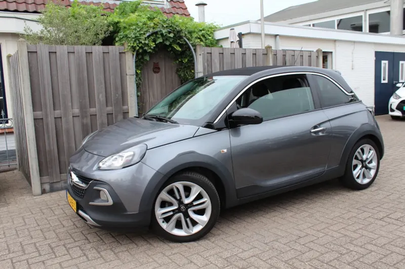 Opel Adam (2014)