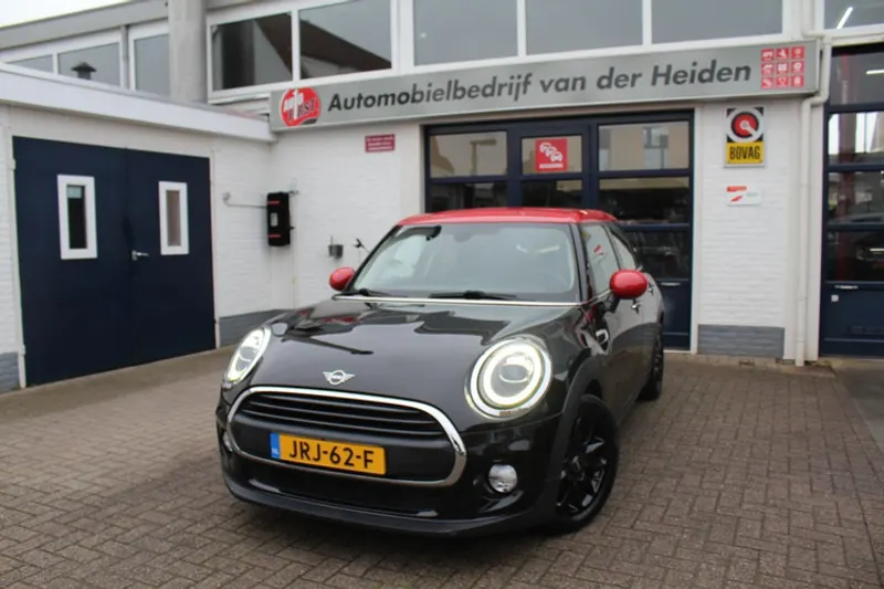 MINI One (2018)