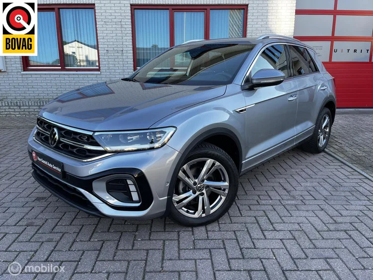 Volkswagen T-Roc (2024) — foto 1