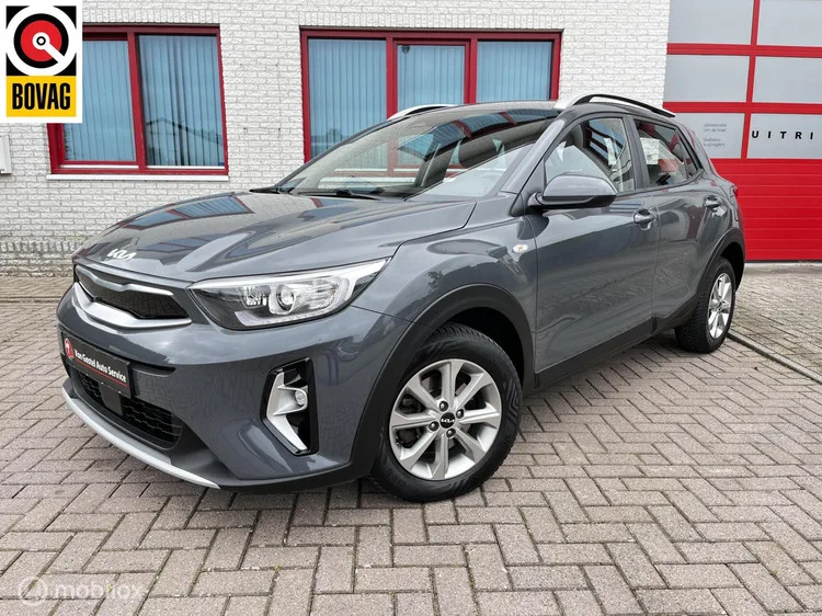 Kia Stonic (2022) — foto 1