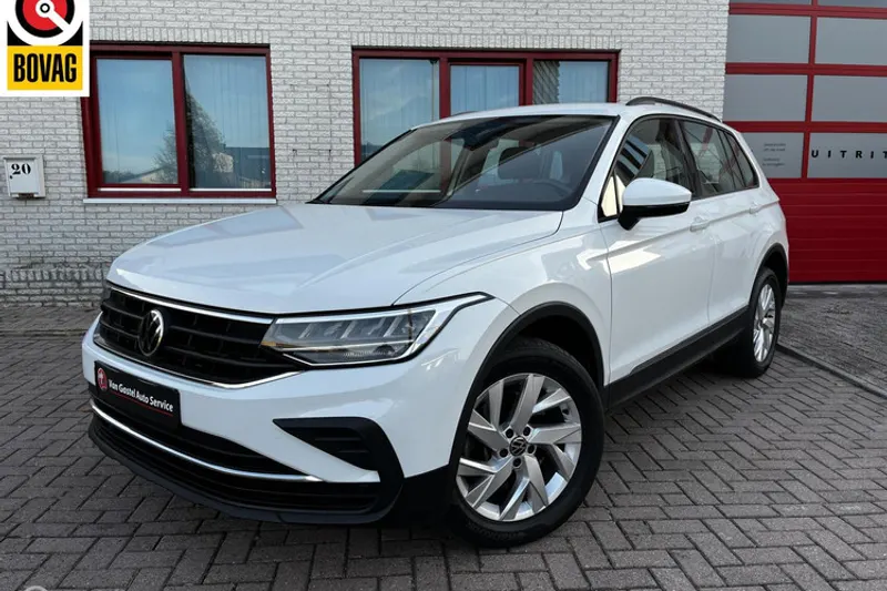 Volkswagen Tiguan (2022)