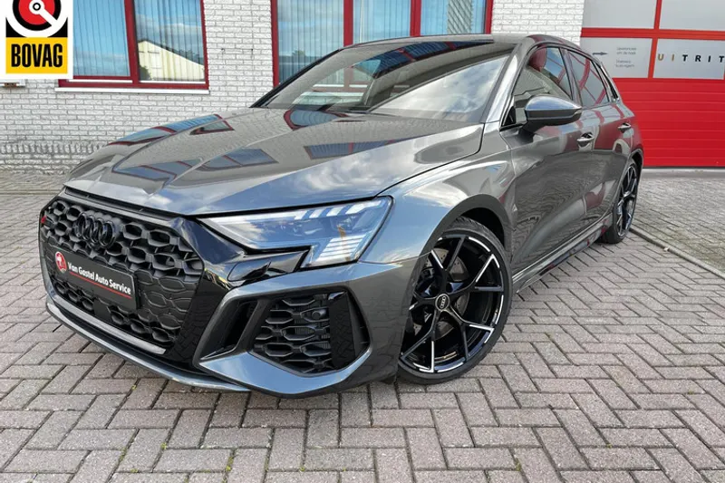 Audi RS3 (2022)