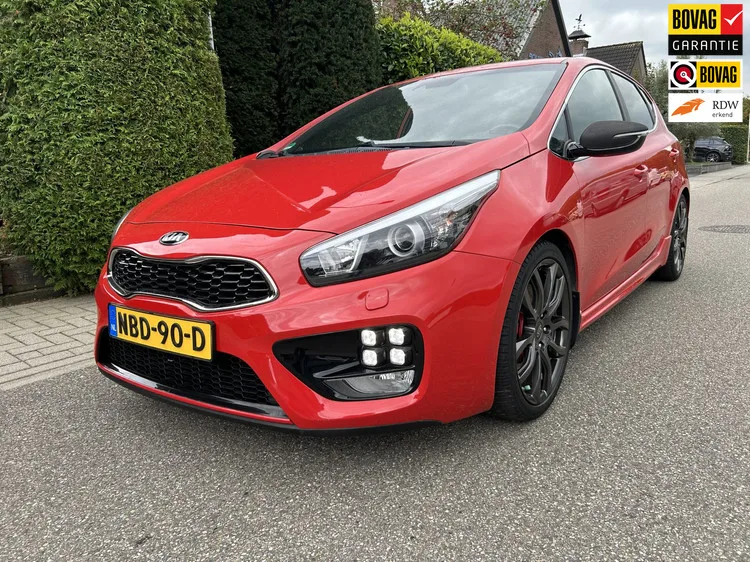 Kia Ceed (2018) — foto 1