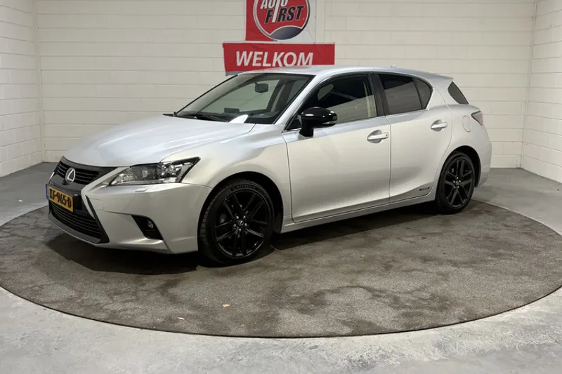 Lexus CT (2016)