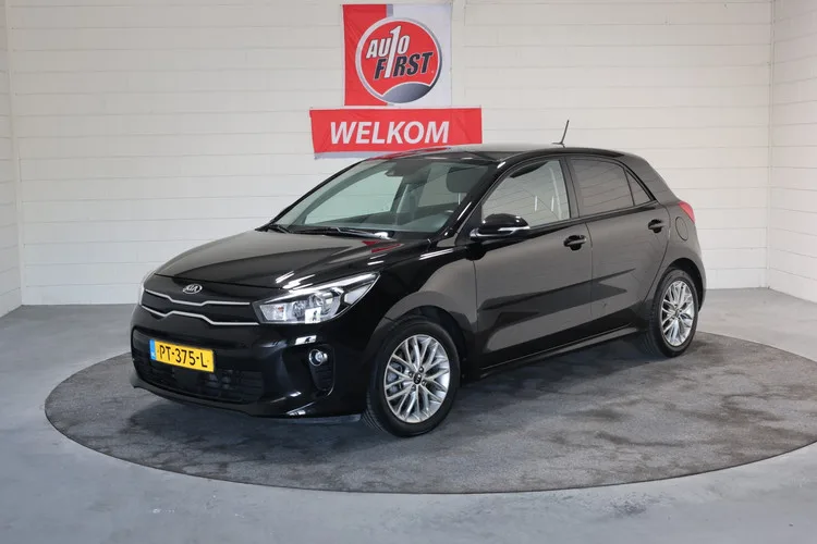 Kia Rio (2017) — foto 1