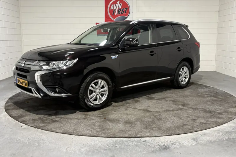 Mitsubishi Outlander (2021)