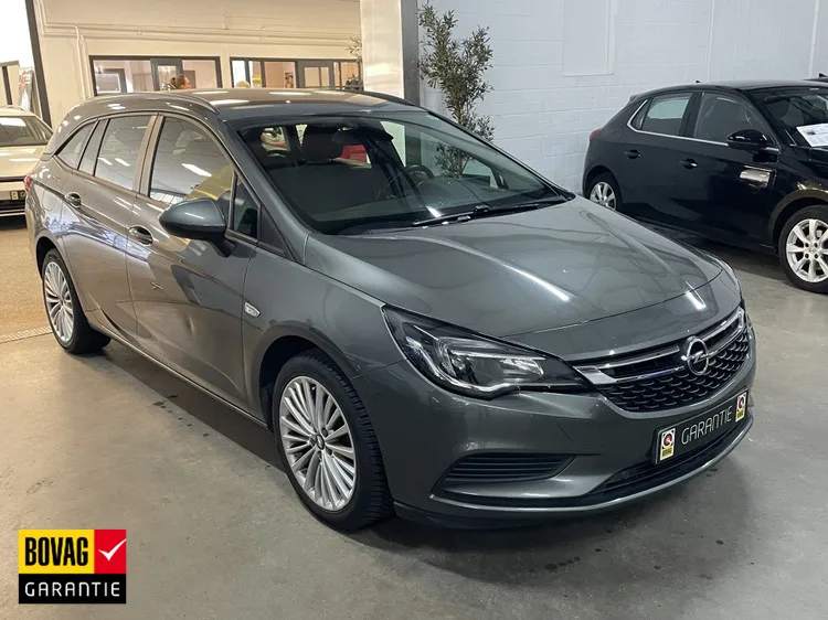 Opel Astra (2018) — foto 1