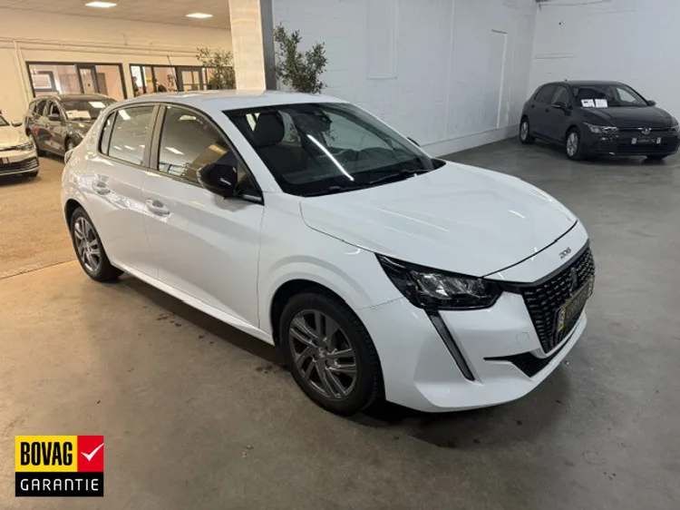 Peugeot 208 (2022) — foto 1