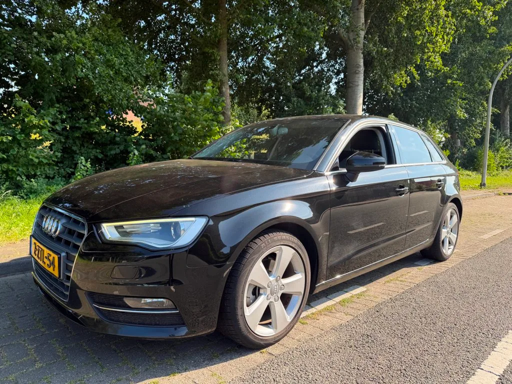 Audi A3 (2015) — foto 1