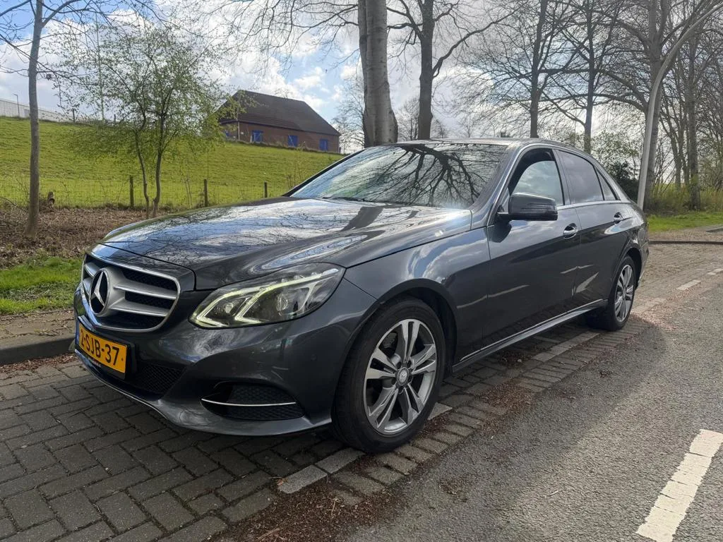 Mercedes-Benz E-Klasse (2013) — foto 1