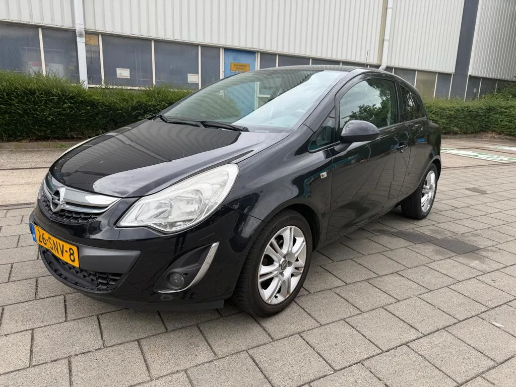 Opel Corsa (2011) — foto 1