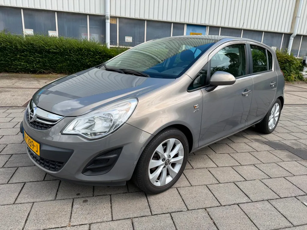 Opel Corsa (2013) — foto 1