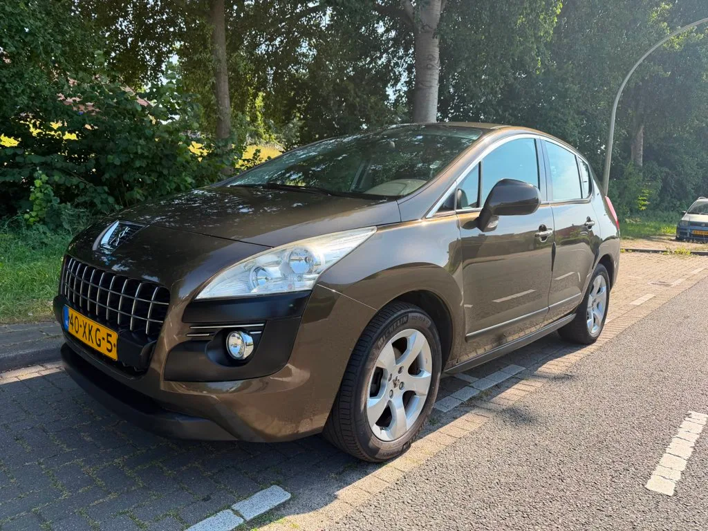 Peugeot 3008 (2010) — foto 1