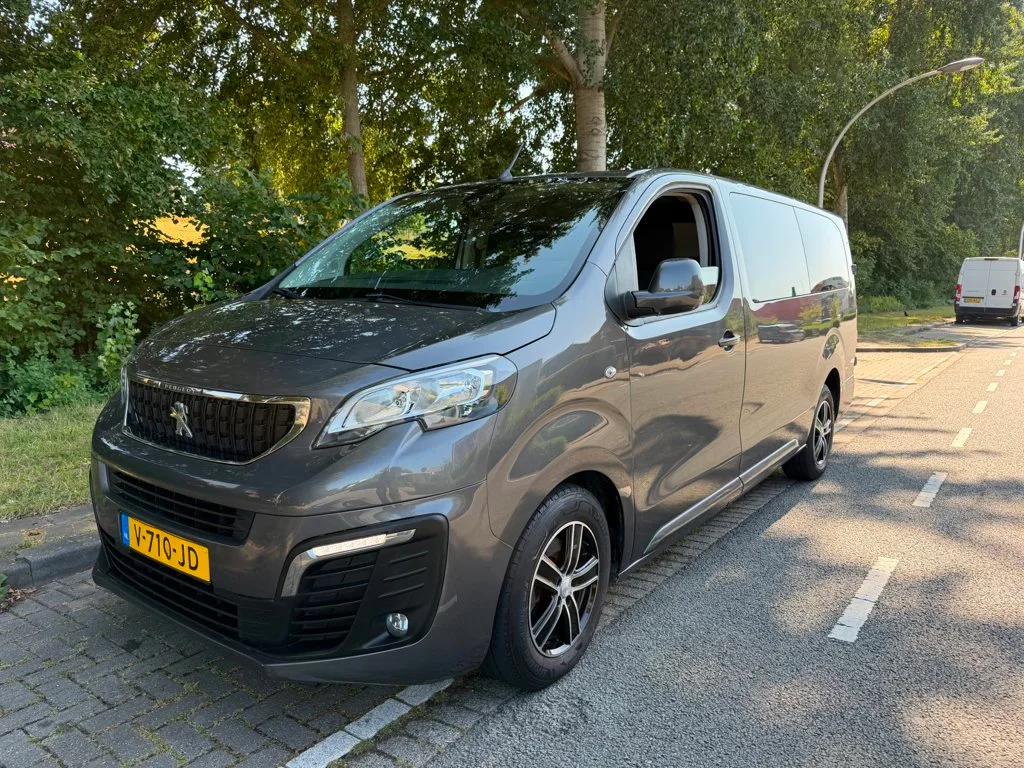 Peugeot Expert (2017) — foto 1