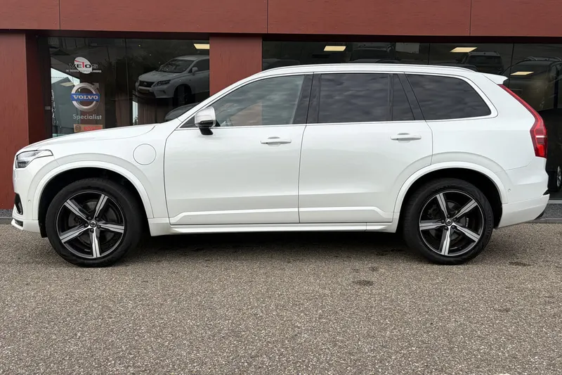 Volvo XC90 (2017)