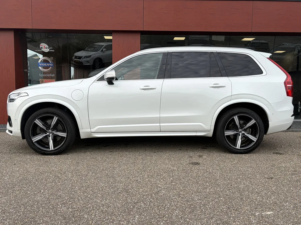 Volvo XC90 (2017) — foto 1