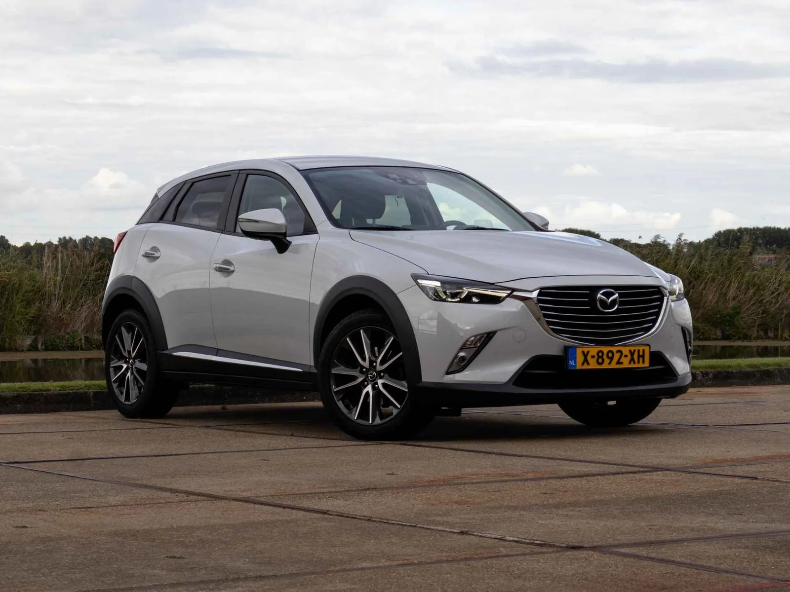 Mazda CX-3 (2016) — foto 1