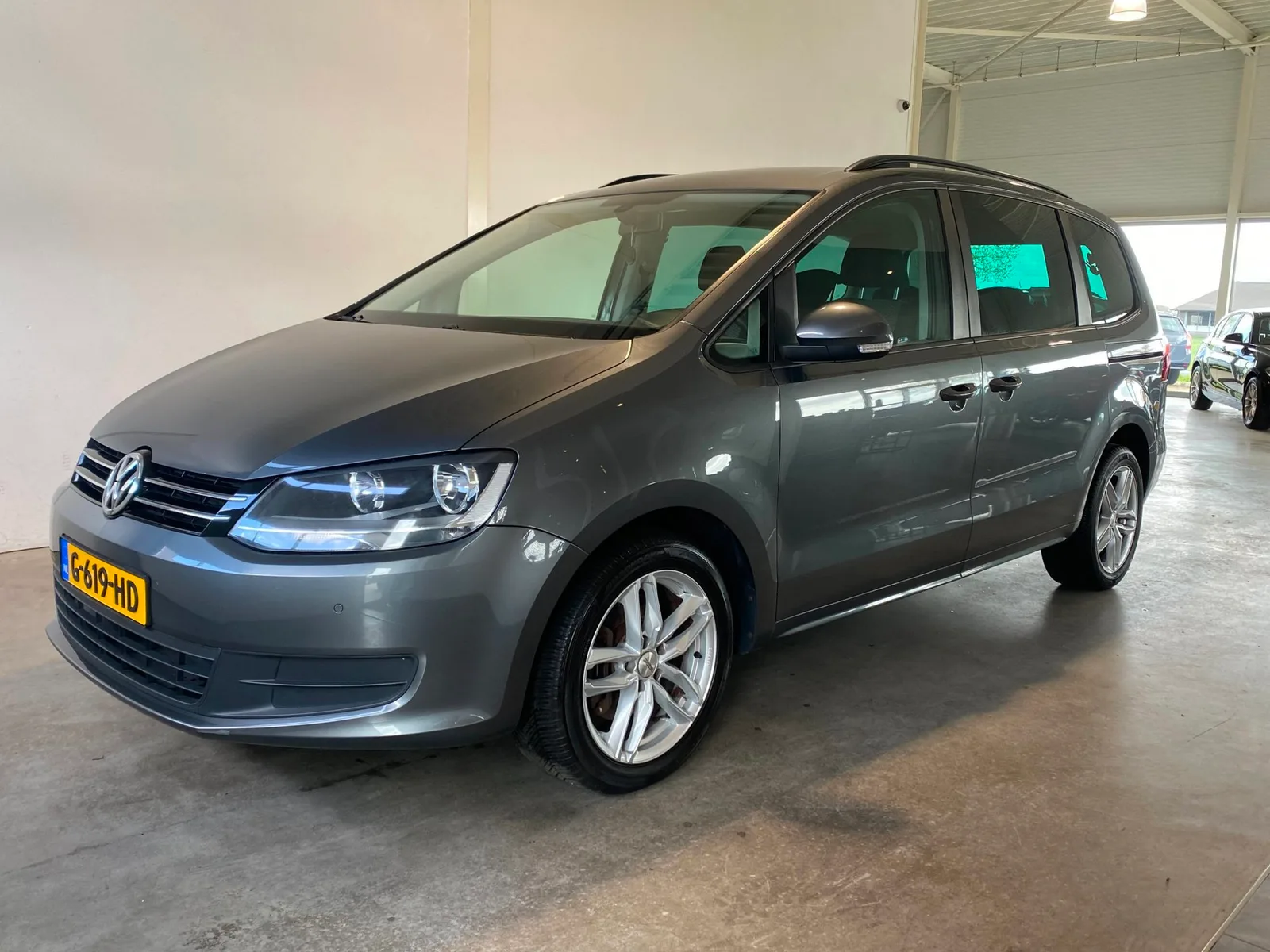 Volkswagen Sharan (2011) — foto 1