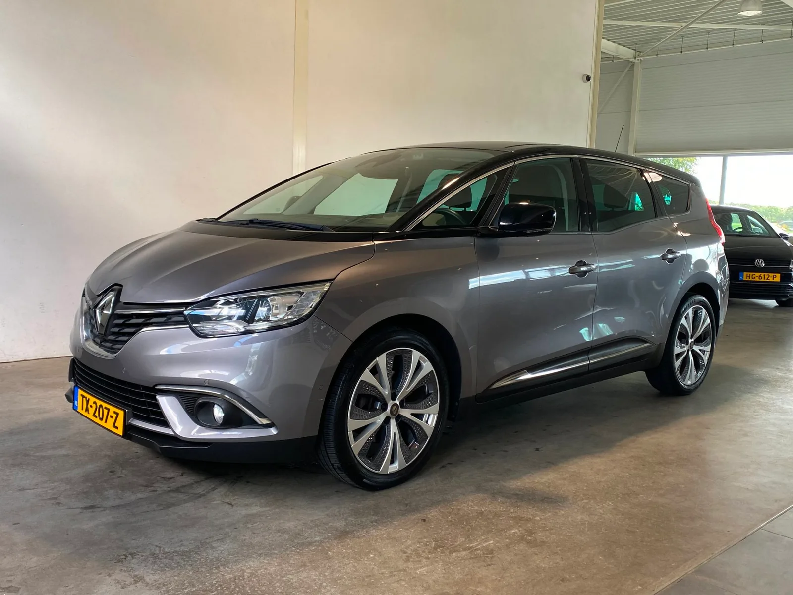 Renault Grand Scénic (2018) — foto 1