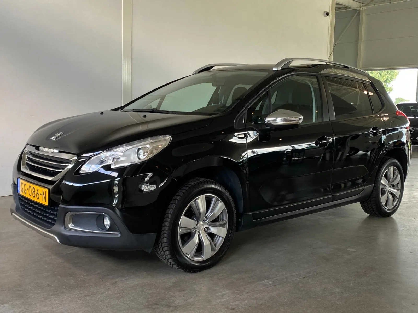 Peugeot 2008 (2015) — foto 1