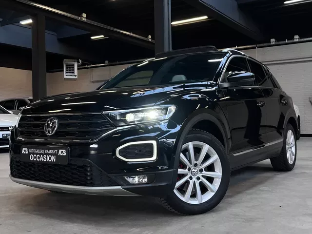 Volkswagen T-Roc (2018) — foto 1