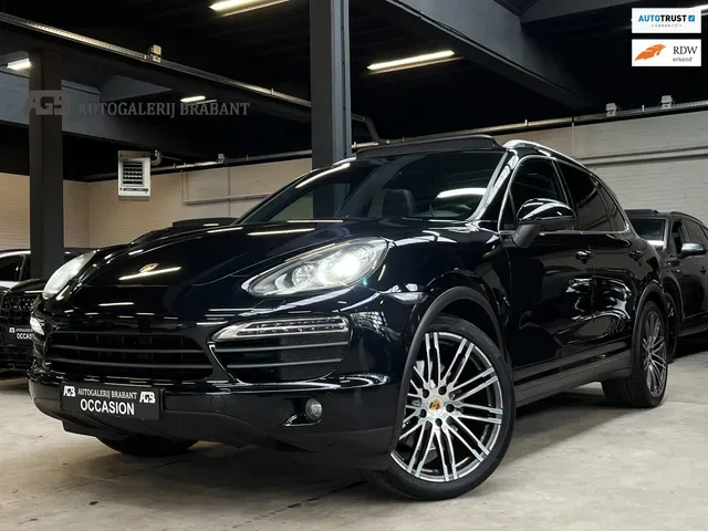 Porsche Cayenne (2012) — foto 1