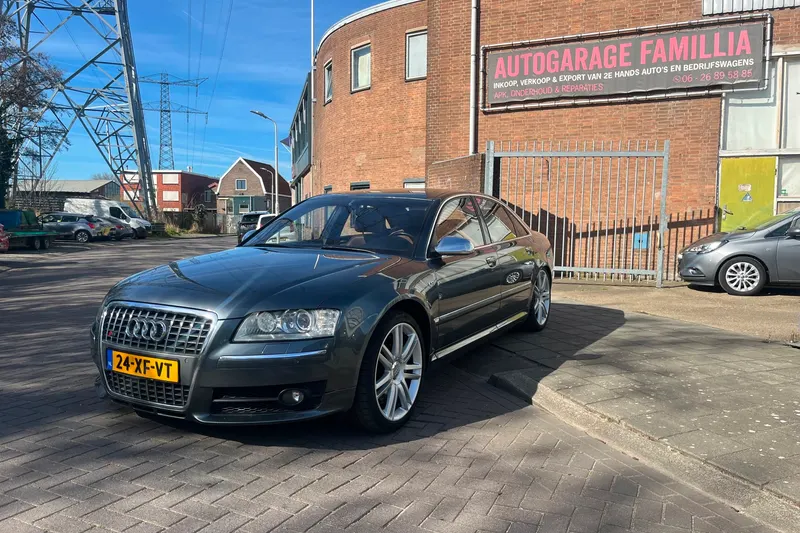 Audi A8 (2007)