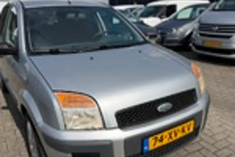 Ford Fusion (2006)