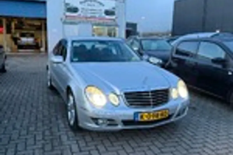 Mercedes-Benz E (2008)
