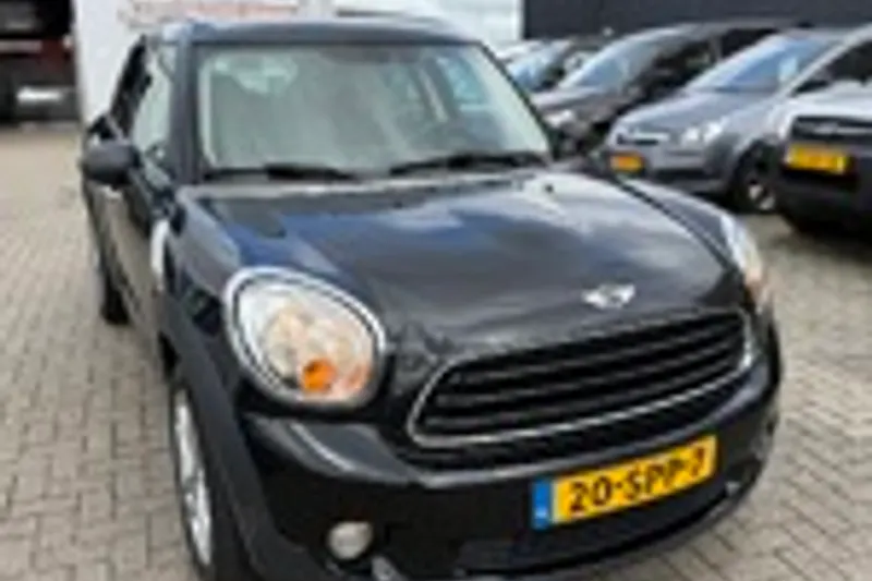 MINI Countryman (2011)
