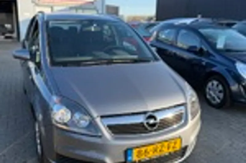 Opel Zafira (2005)