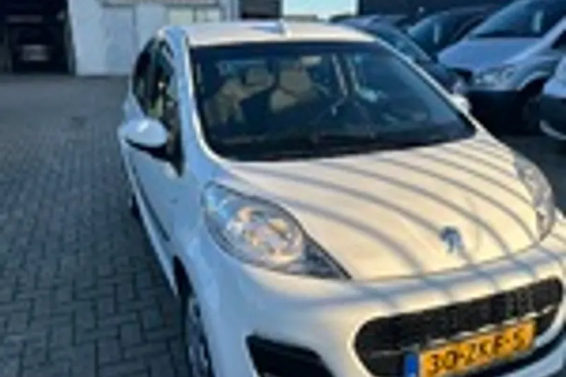 Peugeot 107 (2012)