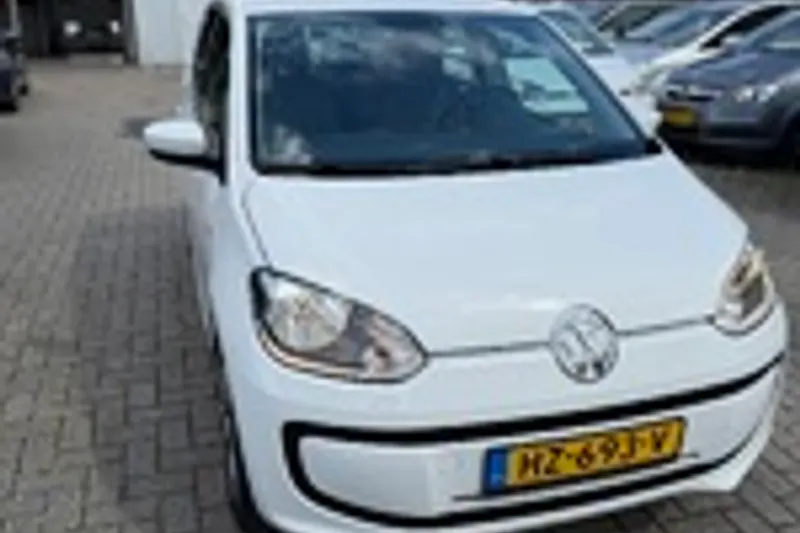 Volkswagen Up (2013)
