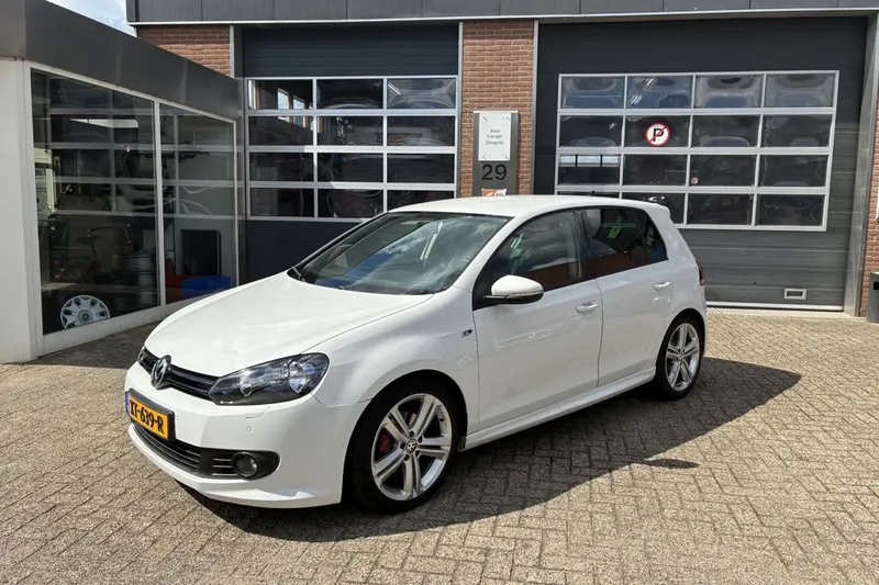 Volkswagen Golf (2012)