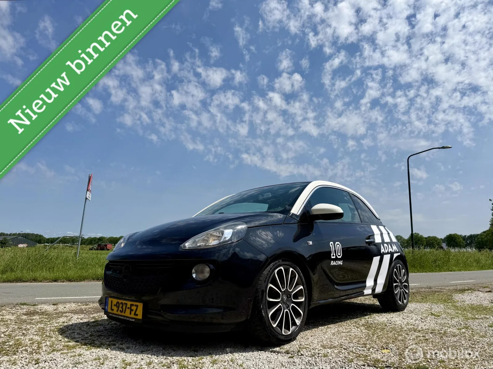 Opel Adam (2013) — foto 1