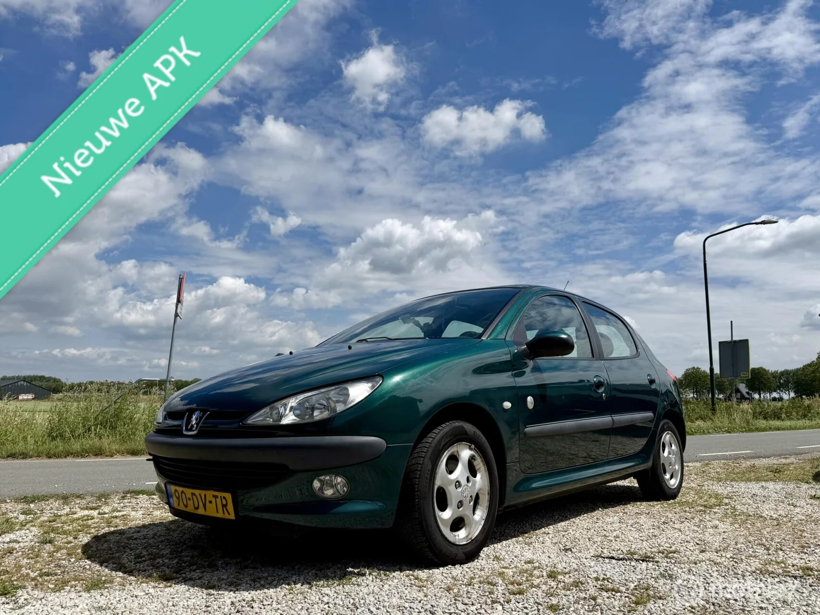 Peugeot 206 (2000) — foto 1