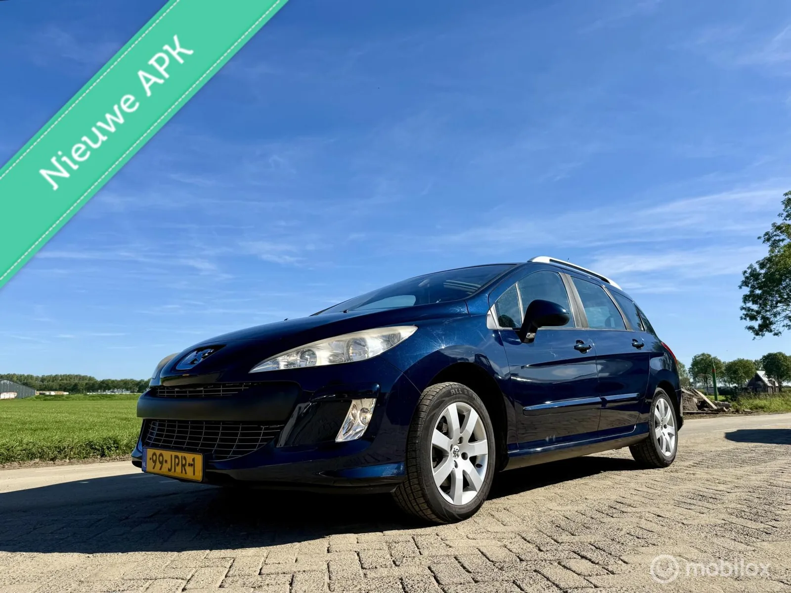 Peugeot 308 (2009) — foto 1