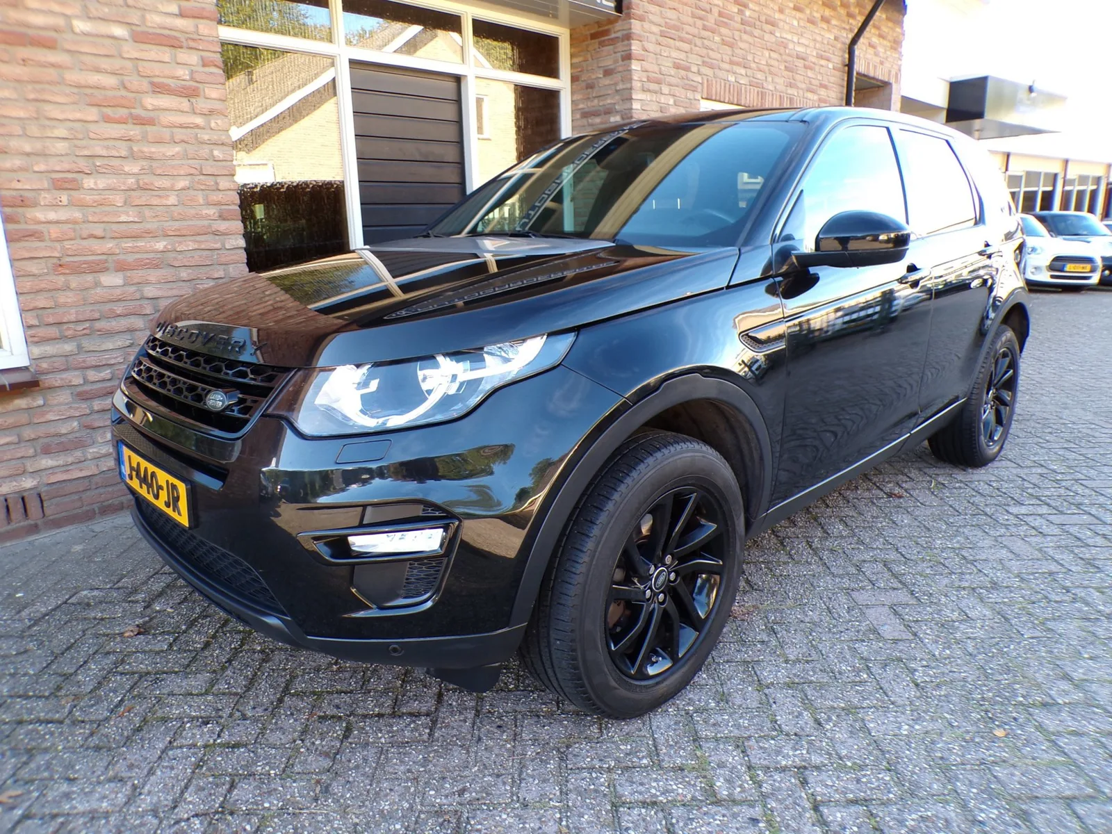 Land Rover Discovery Sport (2016) — foto 1