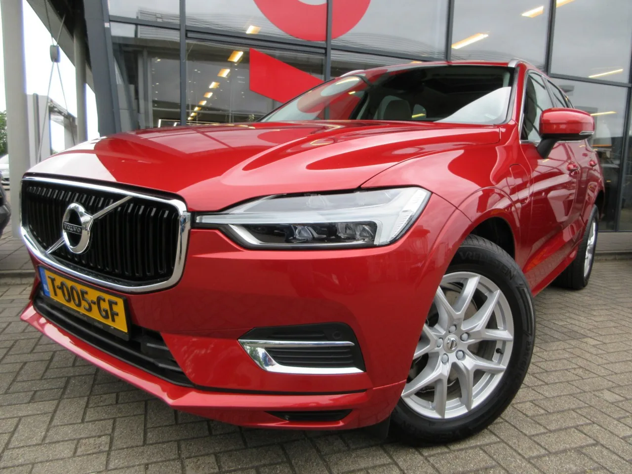 Volvo XC60 (2018) — foto 1