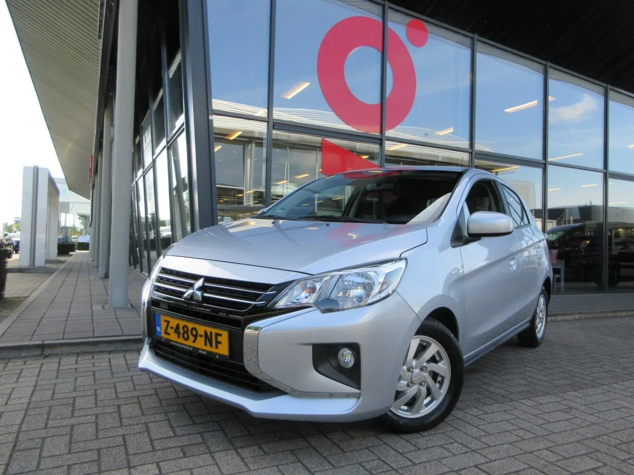 Mitsubishi Space Star (2024) — foto 1