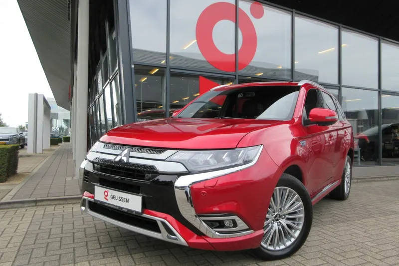 Mitsubishi Outlander (2021)