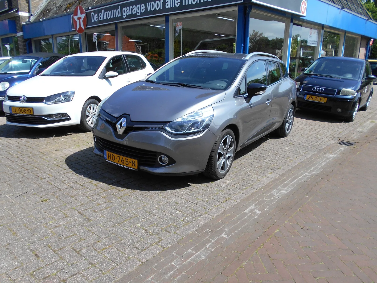 Renault Clio (2015) — foto 1