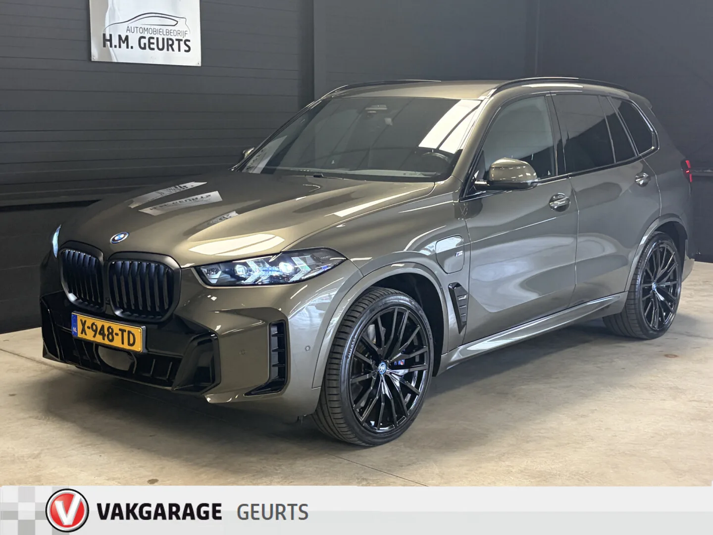 BMW X5 (2024) — foto 1