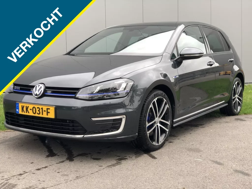 Volkswagen Golf (2016) — foto 1