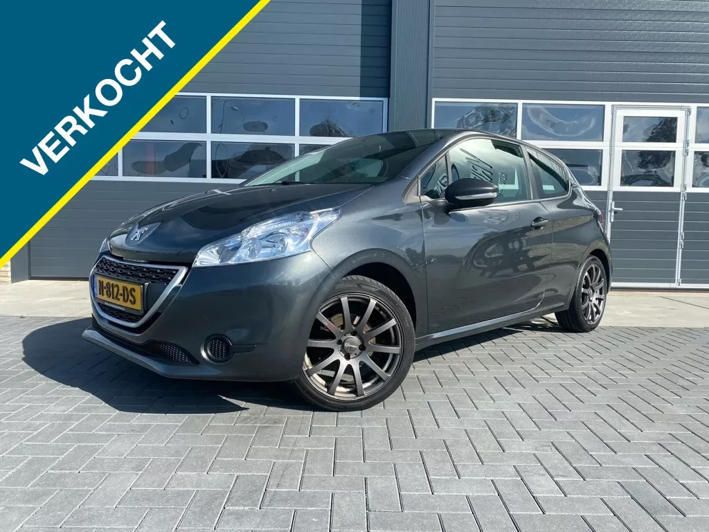 Peugeot 208 (2013) — foto 1