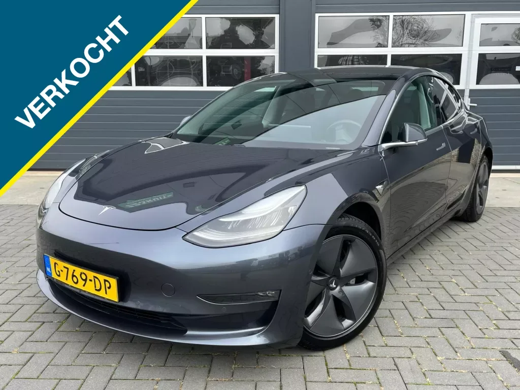 Tesla Model 3 (2019) — foto 1
