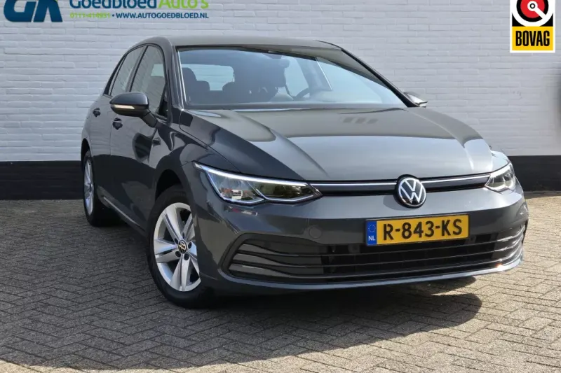 Volkswagen Golf (2022)