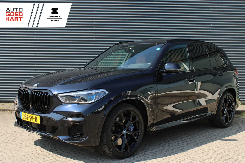 BMW X5 (2022) — foto 1