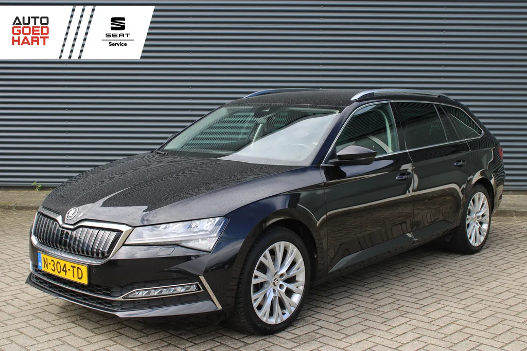 Škoda Superb (2022) — foto 1