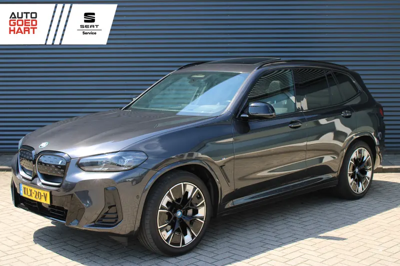 BMW iX3